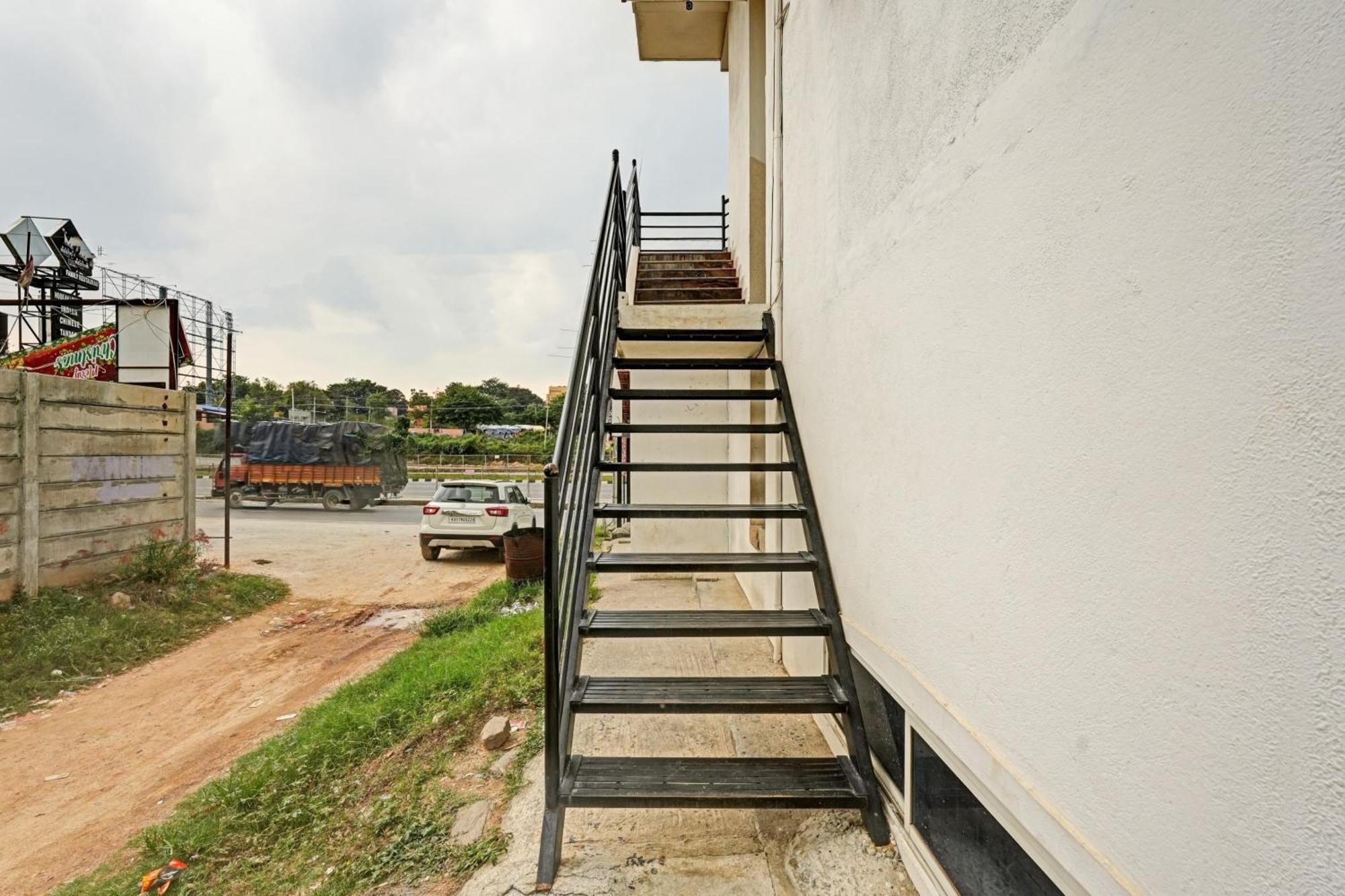 Hotel Spot On Anugraha Residency Kumbalgod Exterior foto